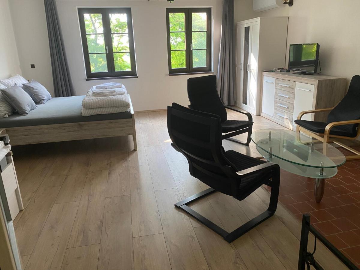Apartman Pod Mandloni Starovice Zewnętrze zdjęcie